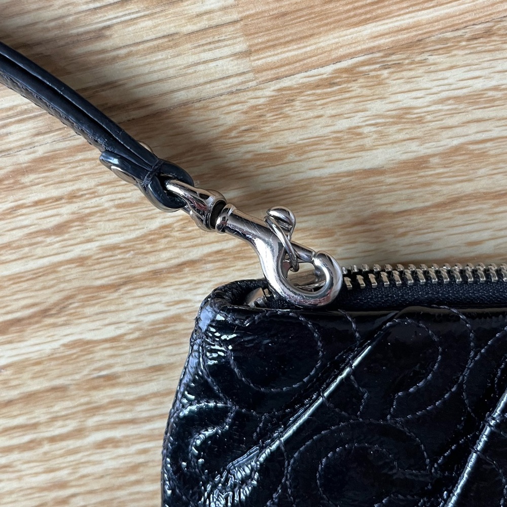 Coach Wristlet - Picture 4 of 4